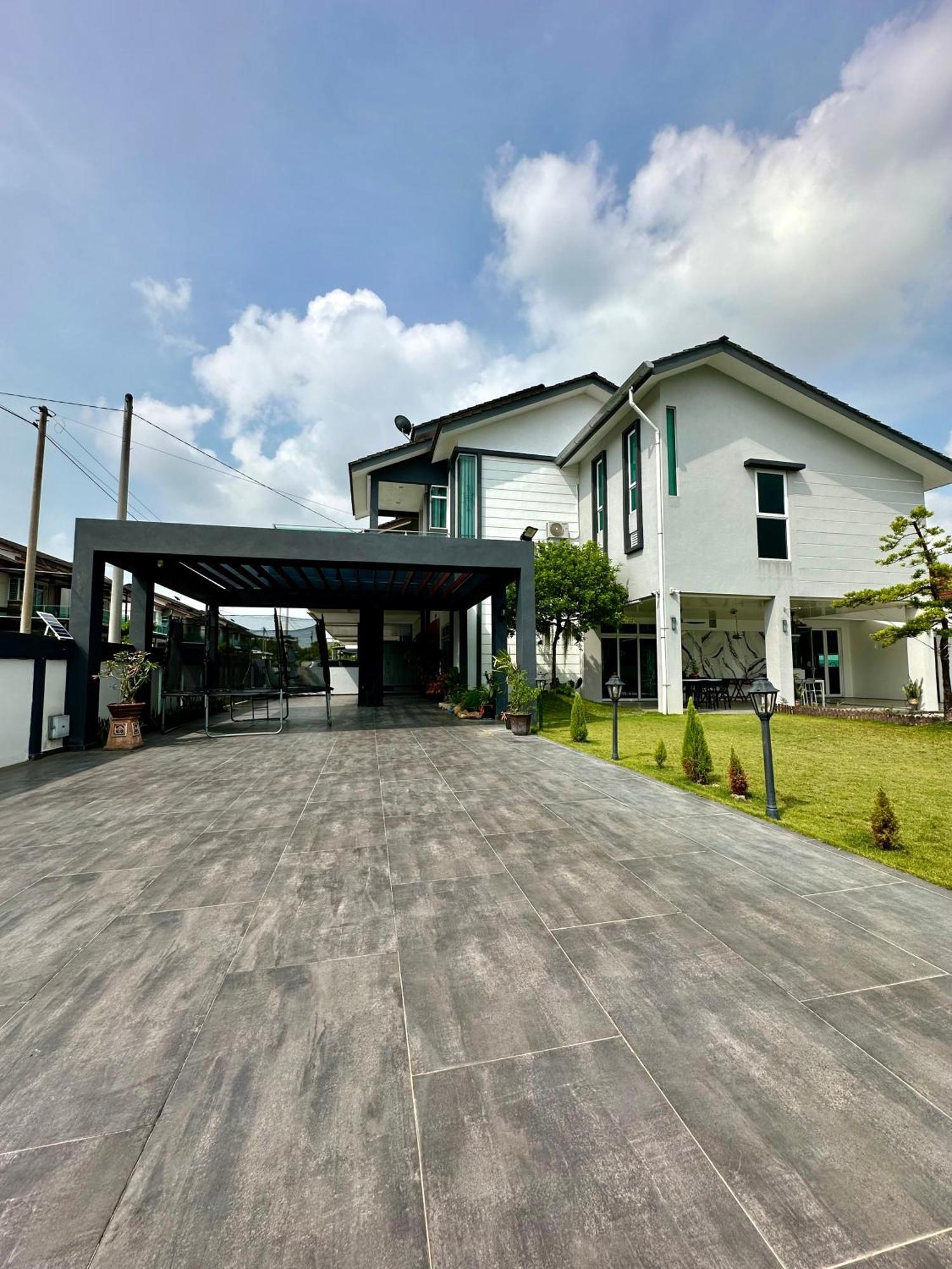 Stylish Villa Alma Simpang Ampat  Exteriér fotografie